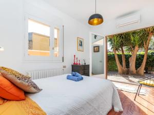 Holiday Home Villa Chantal by Interhome