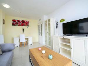 Apartment Apolo XIX by Interhome