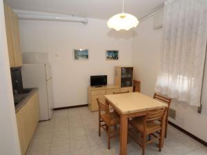 Apartment Casa Lucia-2 by Interhome