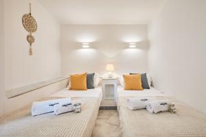 Classic Mediterranean Style Apartment - By Welcomely