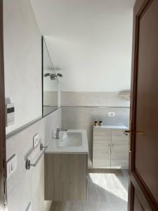 Kennedy Family Apts img60