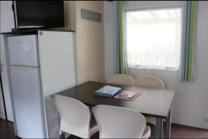 MH 395 3 chambres et 1 salle de bain dans camping 4 étoiles