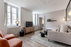 43#Opera # Grand Boulevards # 4BedRooms # Paris 02 # AC