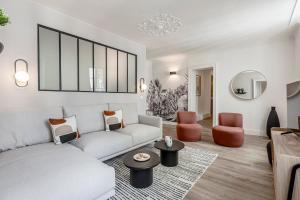 43#Opera # Grand Boulevards # 4BedRooms # Paris 02 # AC