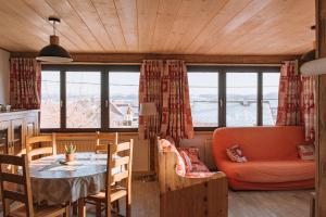 Appartements Gite Le p'tit Chasseral : photos des chambres