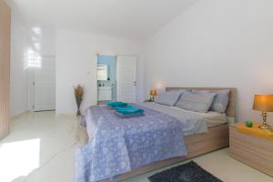 Spacious Brand New Apartment 3 Bdr 2 Bth H