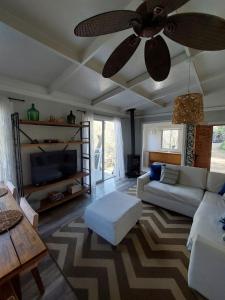 Punta Horizonte Cabin