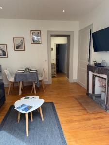 Le Vivaldi 33 m - parking - 3hvězdičkové hotely ve městě Aix-les-Bains