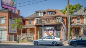 Urban Oasis, 3-Bedroom Apartment at Prime Location