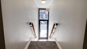 Urban Oasis, 3-Bedroom Apartment at Prime Location