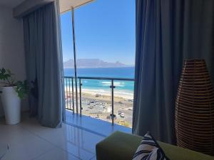 Infinity Beachfront 607 - Seaside Bliss Self-Catering Apartment