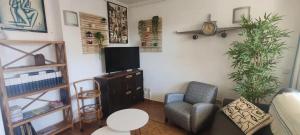 Charming Apartment with Pool in Puerto Rey 60 m²