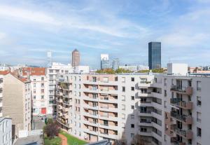 Hotels B&B HOTEL Lyon Centre Part-dieu Gambetta : photos des chambres