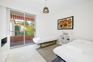 Appartements 'L'Alicante proche' gare, terrasse, vue mer : photos des chambres