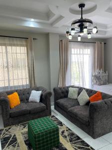 Creek Heights Apartment