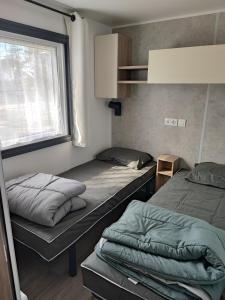 Appartements MOBIL - HOME 2 6p Bois de Bayadene : photos des chambres