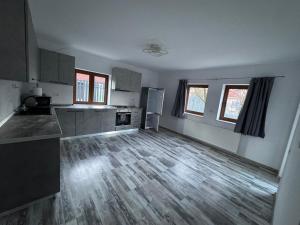 Vila Amy - 5 min from THERME and AIRPORT