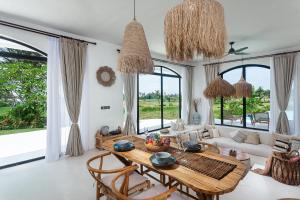 Romantic Serenity Villa in Ubud