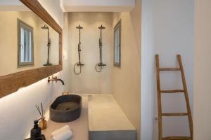 Sunrise Poem Estate - 16 people capacity