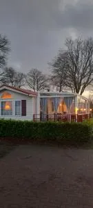 Chalet-Urlaubsglück am See - 泽弗纳尔