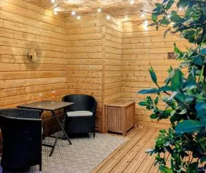 La petite enseigne - Chez Hélène - Gîtes en baie - Champeaux