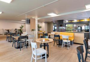 Hotels B&B HOTEL Lyon Centre Monplaisir : photos des chambres