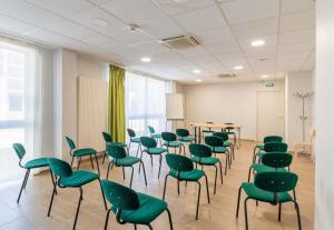 Hotels B&B HOTEL Lyon Centre Monplaisir : photos des chambres