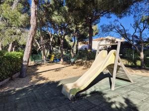 Appartements Residence avec piscine, vue mer, tennis, parc pour enfants : photos des chambres