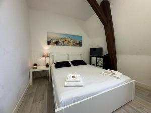 Calvaire charmant studio rénové proche gare