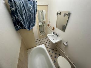 Calvaire charmant studio rénové proche gare