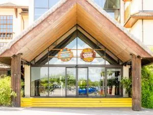 Chessington Safari Hotel - Claygate