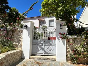 MantasHouse - 3hvězdičkové hotely ve městě Spetses