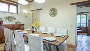 DALMANUTA 8, Emma Villas