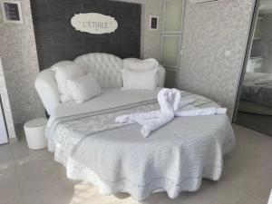 LEtoilé VIP AVEC JACUZZI