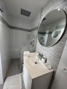 Appartements L-Etoile VIP AVEC JACUZZI : photos des chambres