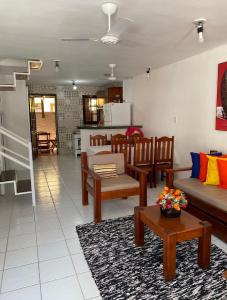 AP10 de 2 Suítes a 3 Minutos da Praia, conforto para até 8 Pessoas