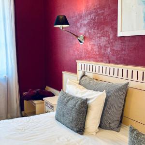 Hotels Logis Hotel-Restaurant LE FONTARABIE : photos des chambres