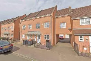 Miller House in Great location - Sleeps 14! Perfect for contractors - 贝德福德