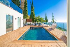 Villa de luxe avec vue panoramique sur la mer et Monaco