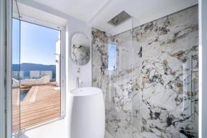 Villas Villa de luxe avec vue panoramique sur la mer et Monaco : photos des chambres