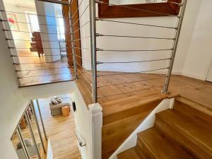 Maisons de vacances La Maison Rose at Lyvet Port is a beautiful Pet Friendly Riverside Gite close to Dinan Sleeps 6 : photos des chambres