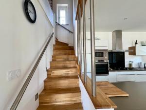 Maisons de vacances La Maison Rose at Lyvet Port is a beautiful Pet Friendly Riverside Gite close to Dinan Sleeps 6 : photos des chambres