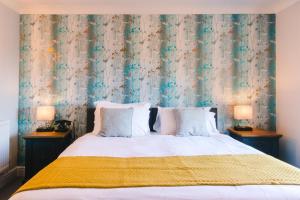 Standard Double Room room in Cricklade House Hotel Sure Hotel Collection by Best Western