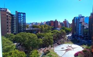 Oasis Urbano - 2 dormitorios con vista increíble a la ciudad y las Sierras