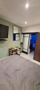 Apartment in Paris with Jaccuzzi