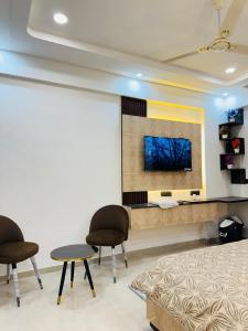 Hotel Omaxe Hazratganj