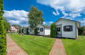 DOMKI LETNISKOWE MORZA SZUM