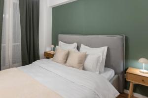 Splendid Historical Smarald 2 BR Old Town