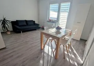 Schöne 2-Zi-Wohnung am Tor zu Stadt und Strand - Neubrandenburg