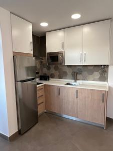 Acogedor Apartamento Moderno con Piscina en Nerja, Perfecto para una Escapada